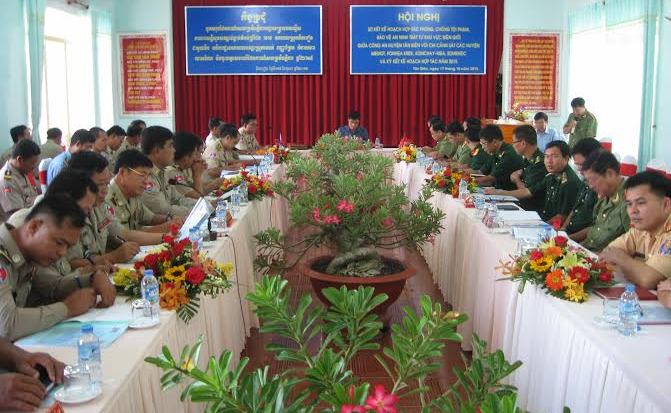 Công an Tân Biên: Sơ kết công tác phối hợp phòng, chống tội phạm với các chi Cảnh sát Campuchia 